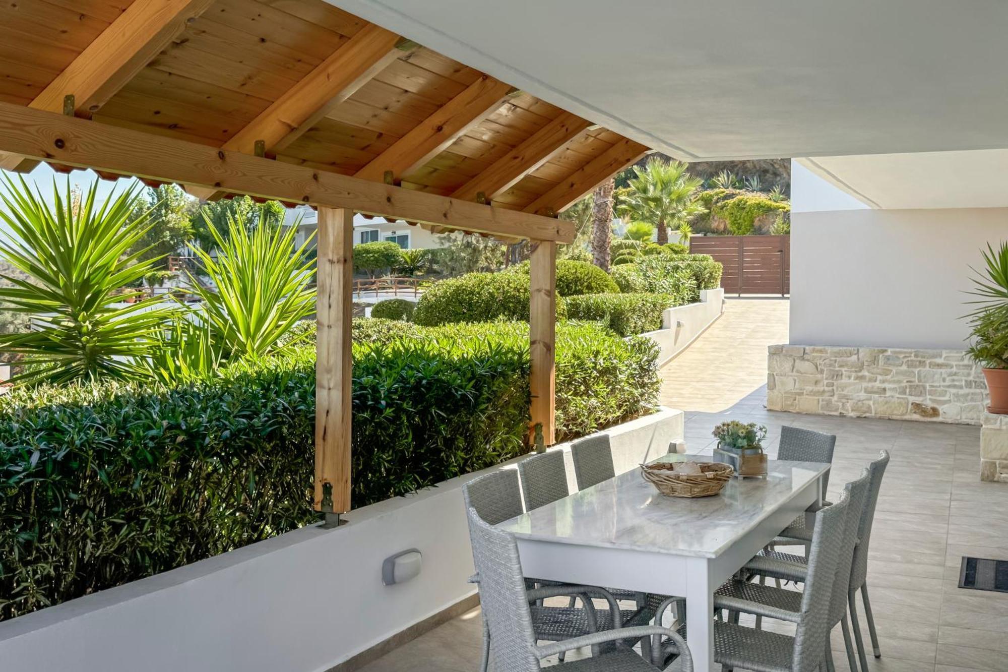Pano Stalos Villas Esterno foto